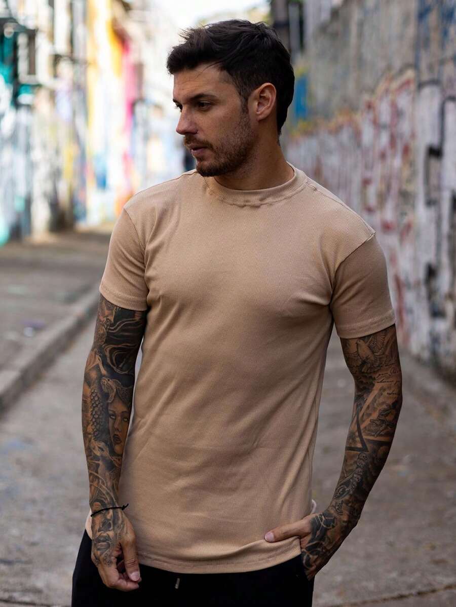 Camiseta Slim Lisa Básica GrifeX™