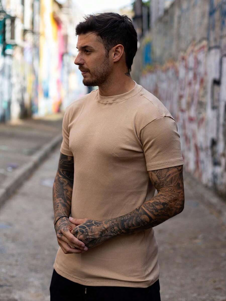 Camiseta Slim Lisa Básica GrifeX™