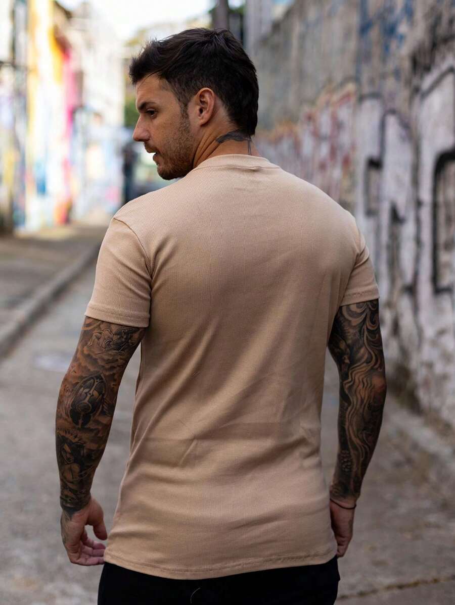 Camiseta Slim Lisa Básica GrifeX™