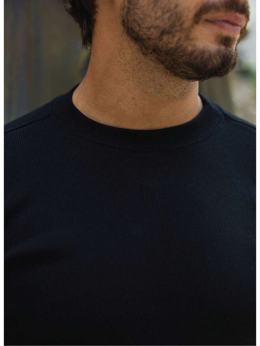 Camiseta Slim Lisa Básica GrifeX™