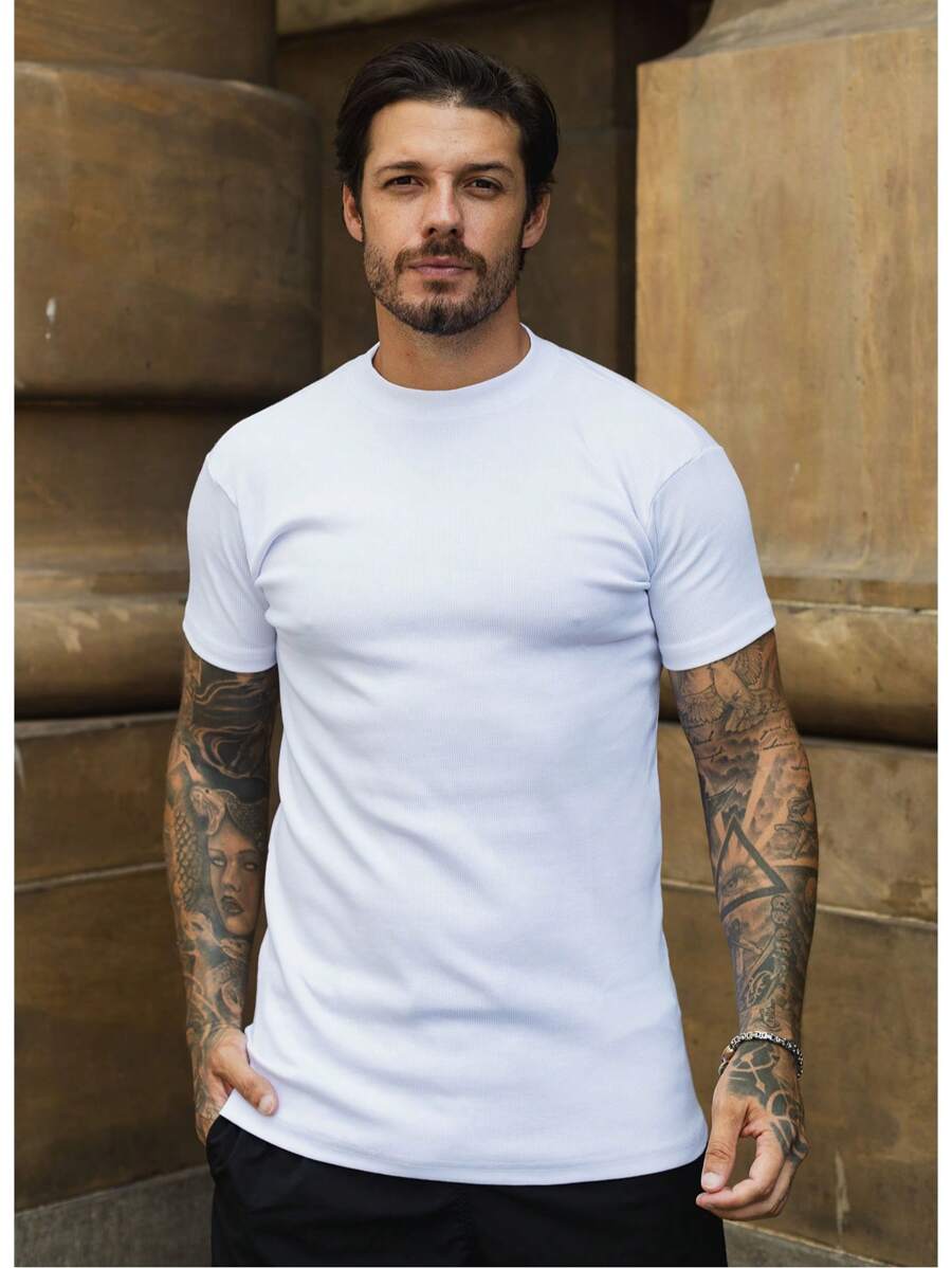 Camiseta Slim Lisa Básica GrifeX™