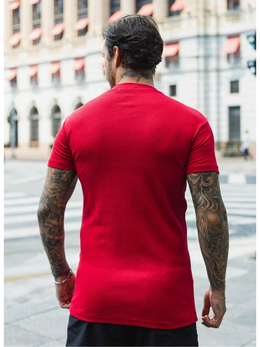 Camiseta Slim Lisa Básica GrifeX™
