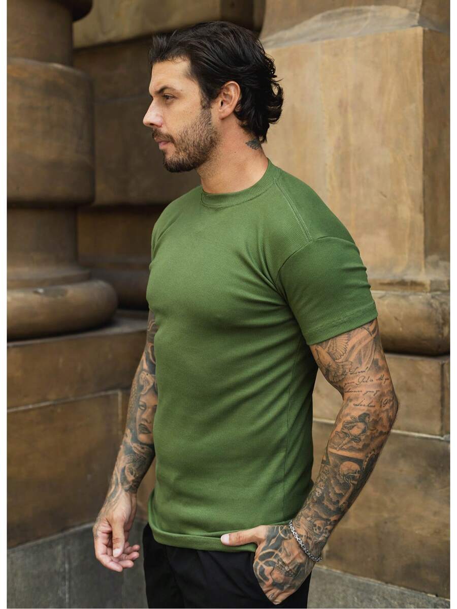 Camiseta Slim Lisa Básica GrifeX™