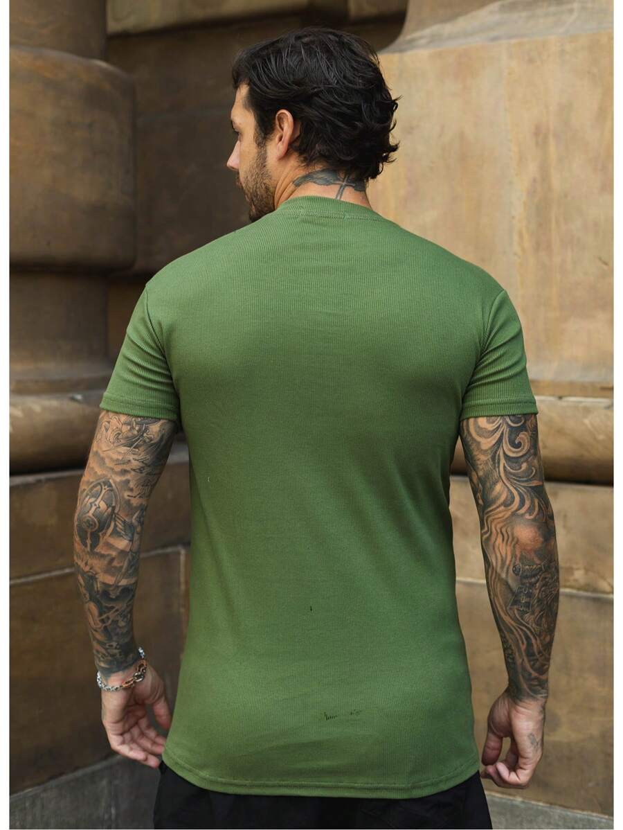 Camiseta Slim Lisa Básica GrifeX™