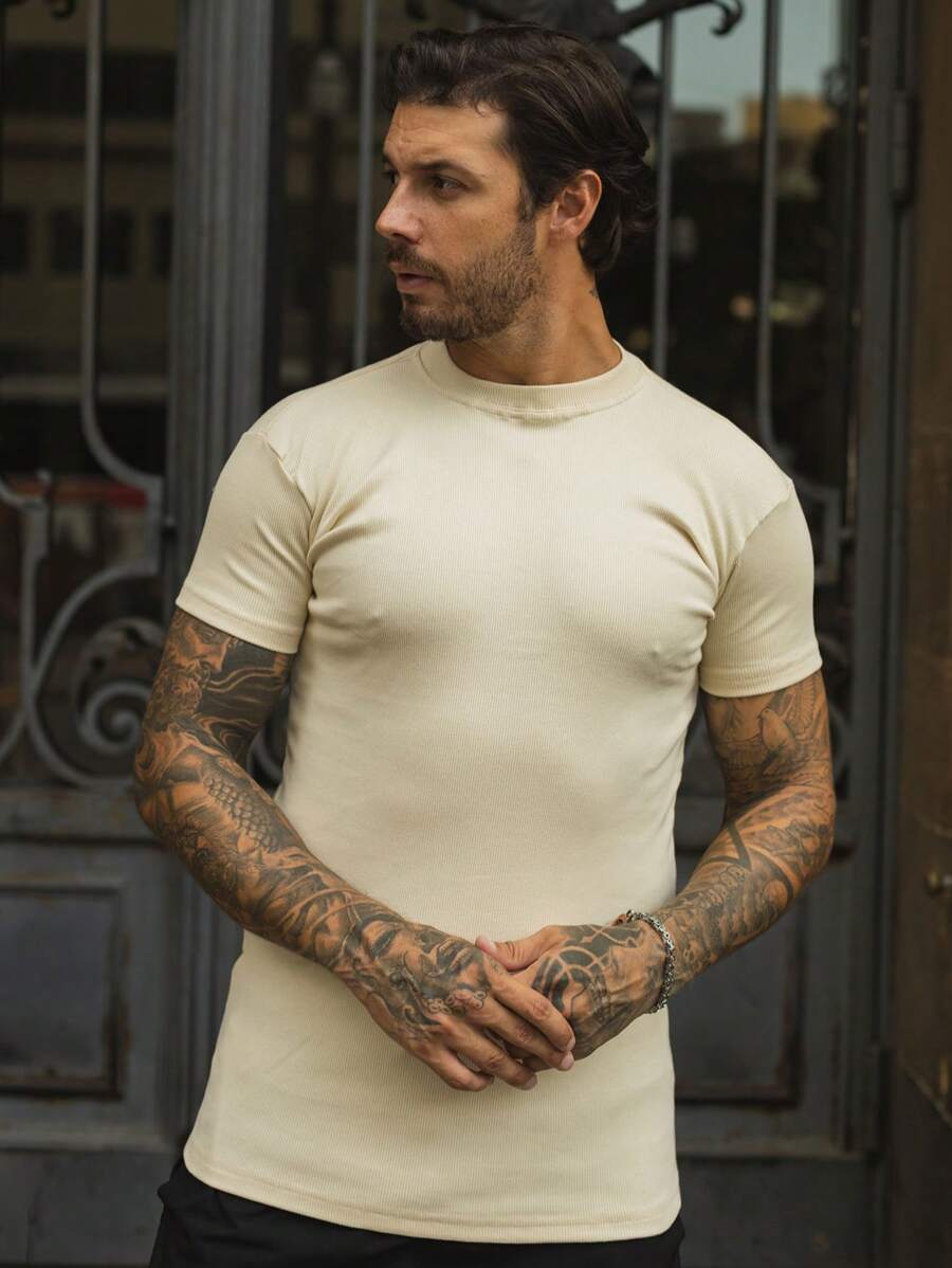 Camiseta Slim Lisa Básica GrifeX™
