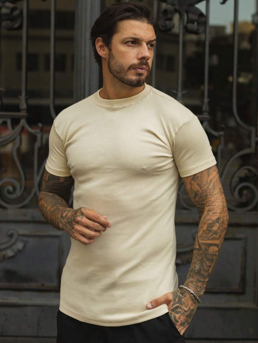 Camiseta Slim Lisa Básica GrifeX™