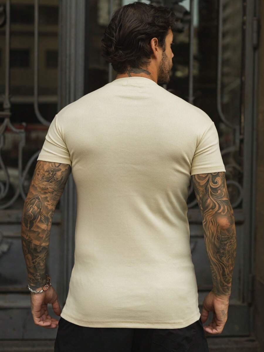 Camiseta Slim Lisa Básica GrifeX™