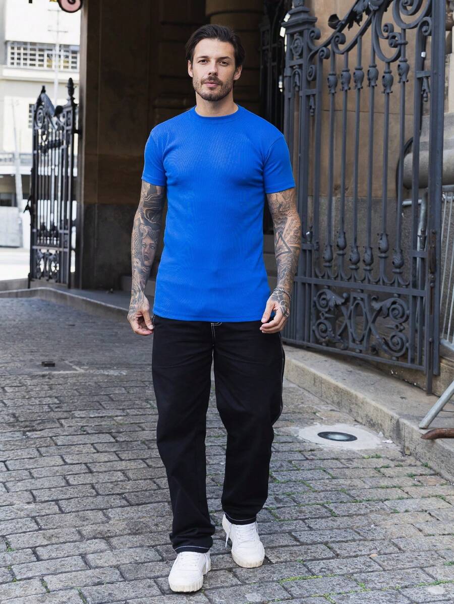 Camiseta Slim Lisa Básica GrifeX™