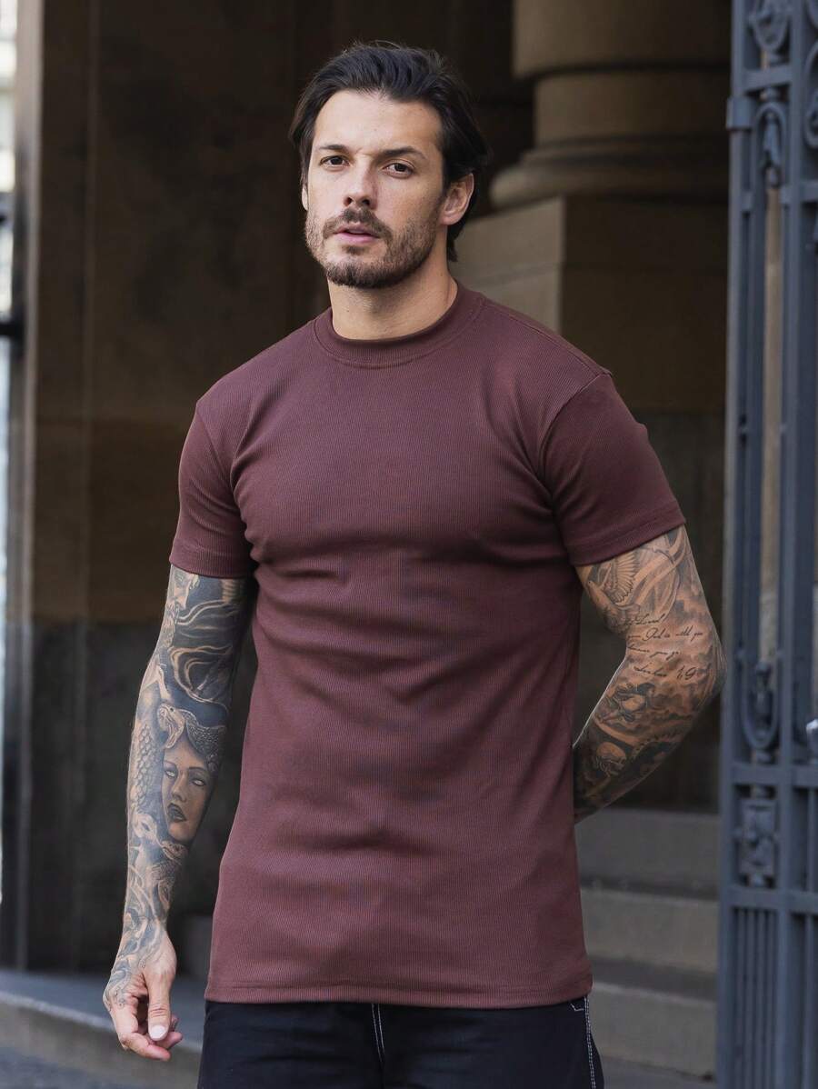 Camiseta Slim Lisa Básica GrifeX™