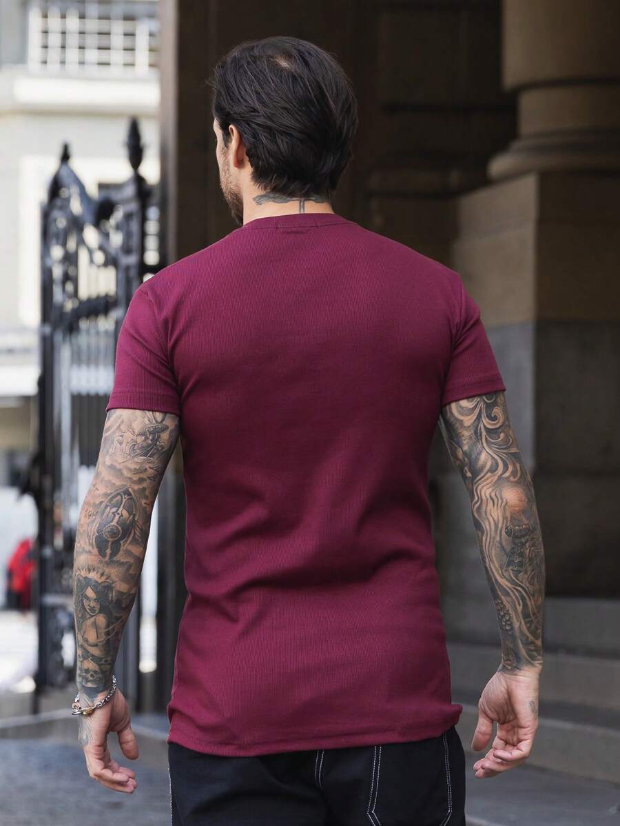 Camiseta Slim Lisa Básica GrifeX™